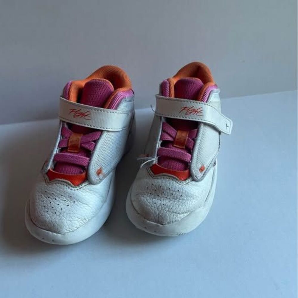 Jordan Max Aura 4 Shoes Girls  Size 10C WNBA Sneakers